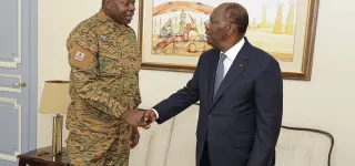 cooperation-ivoiro-burkinabe-le-president-de-la-transition-paul-henri-damiba-recu-en-audience-par-le-president-alassane-ouattara